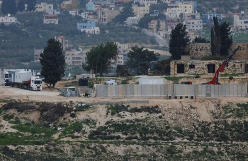 قرارات إسرائيلية غير مسبوقة بشأن الضفة الغربية منها إلغاء القانون الأردني بحظر بيع الأراضي لليهود